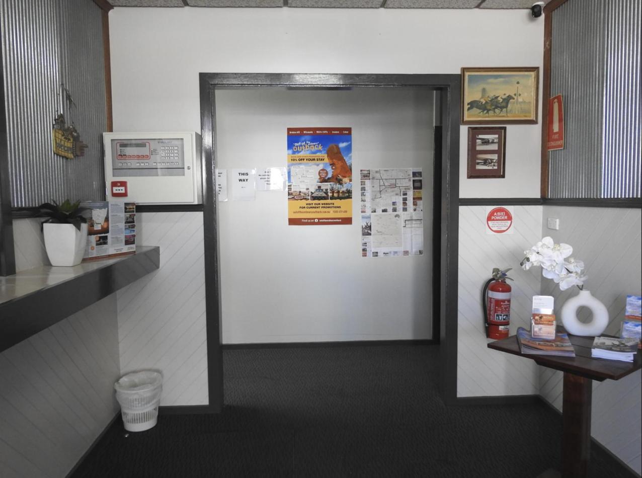 Broken Hill Tourist Lodge Екстериор снимка